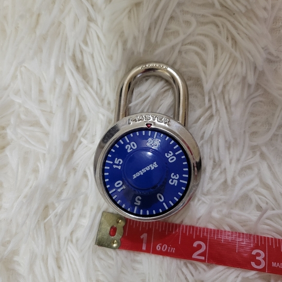 Master Lock Combo Padlock blue - Picture 4 of 4